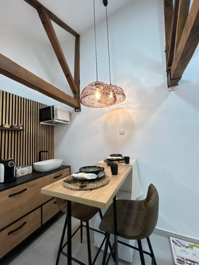 Suites Chic Cozy Herencia Екстериор снимка