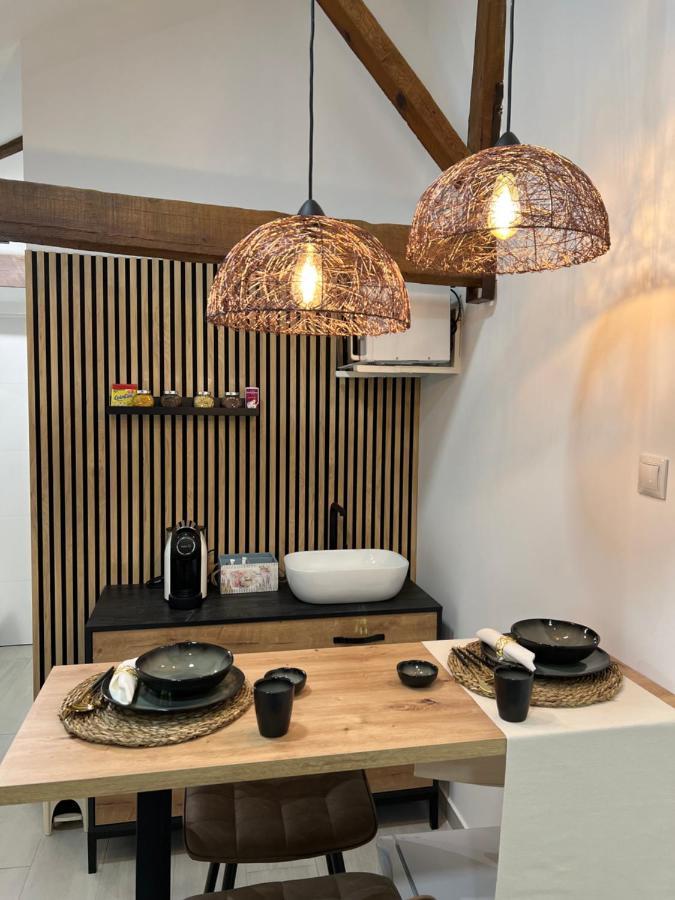 Suites Chic Cozy Herencia Екстериор снимка