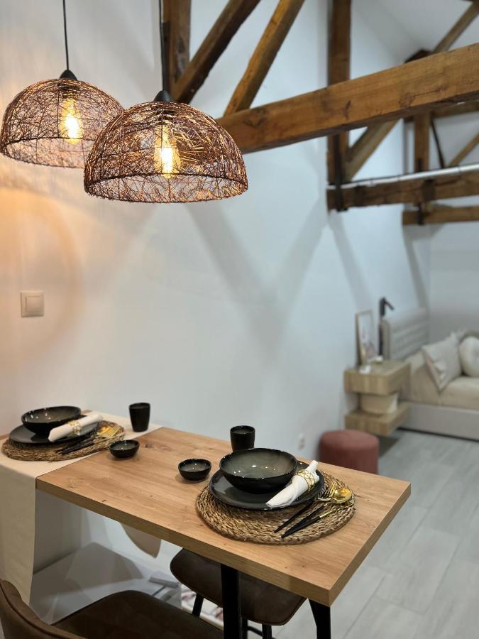 Suites Chic Cozy Herencia Екстериор снимка